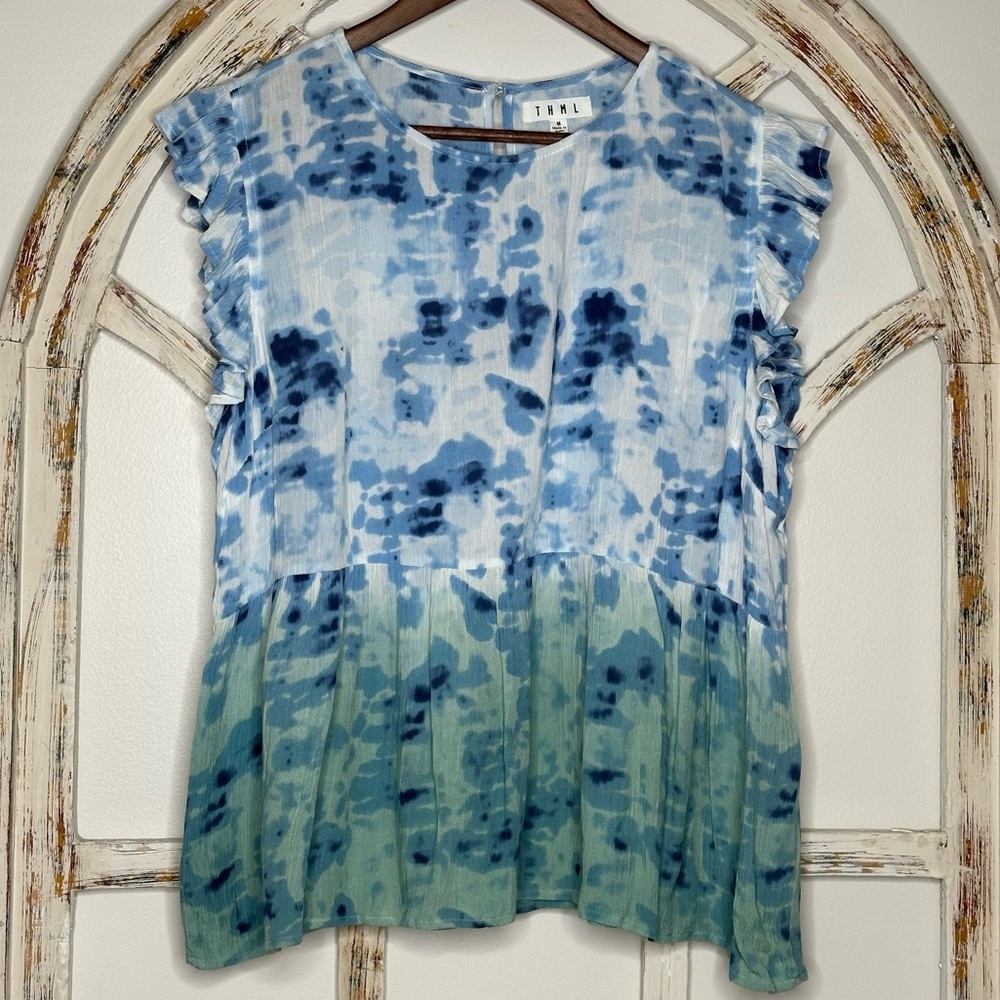 THML Dip Dye Ruffle Sleeve Top- Size Medium